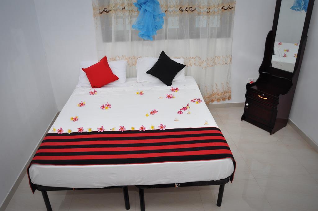 Tms Beach House Negombo Exterior photo